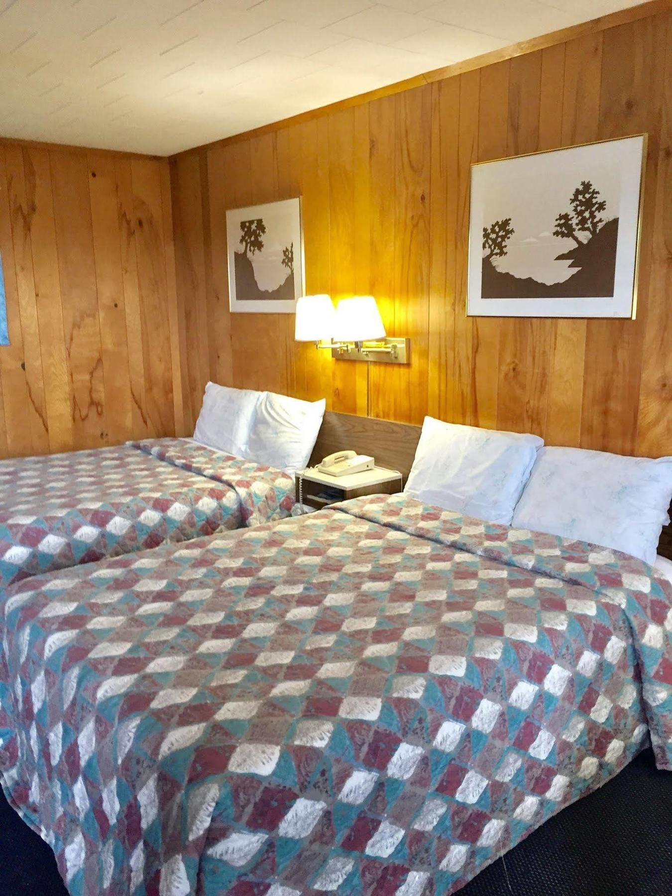 Travel Inn Westmoreland Buitenkant foto