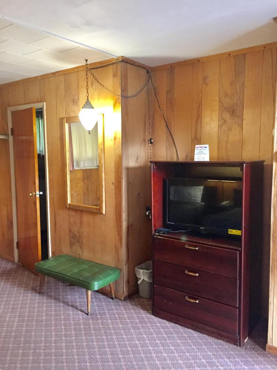 Travel Inn Westmoreland Buitenkant foto